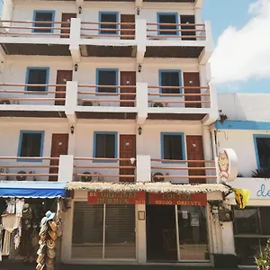 https://de-mar.tulum-hotels.net